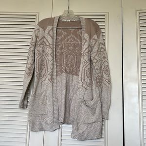 Selling this cute, warm Roxy cardigan.